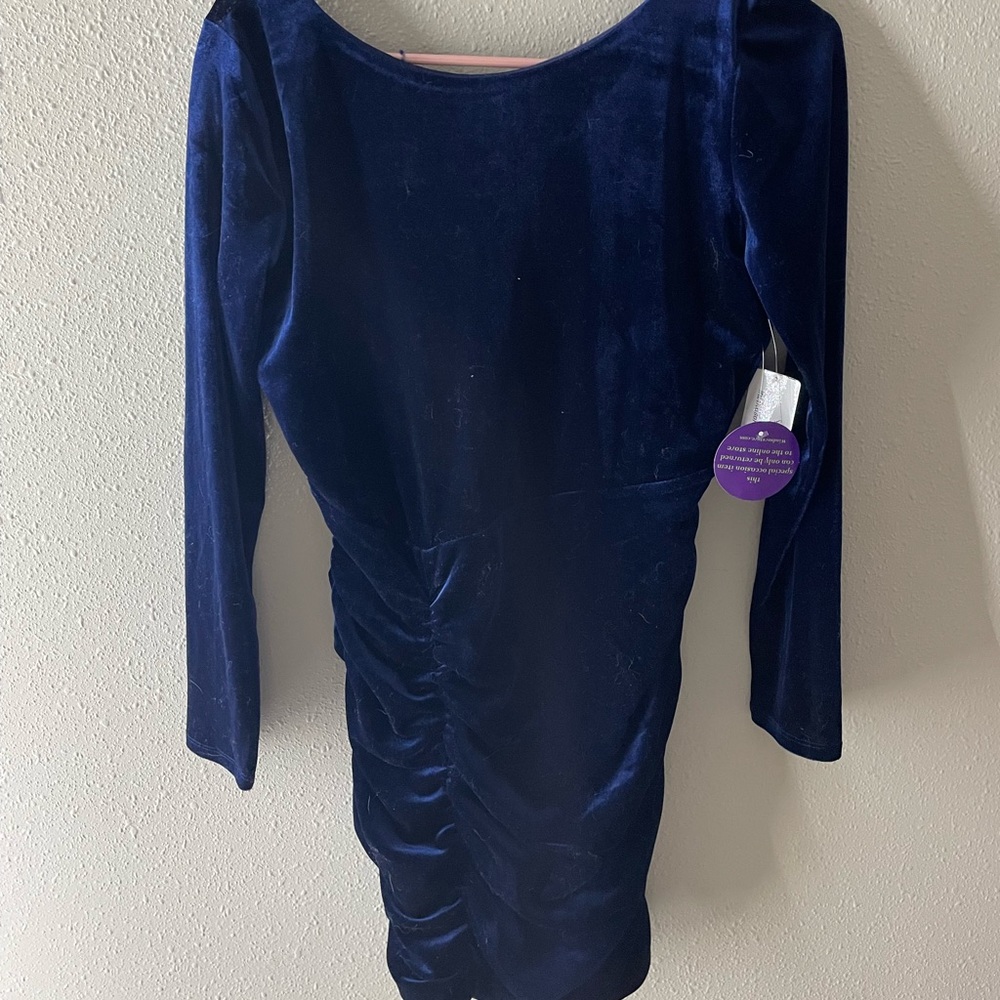 Navy velvet open back dress NWT